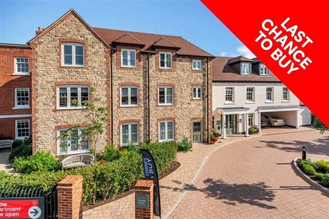 Thumbnail Flat for sale in Flat 4/Dundee House, Bepton Road, Midhurst, West Sussex