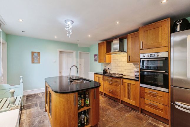 52, Adelaide Street, Lancashire photo 4