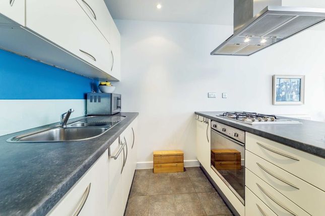 Flat for sale in Stainsby Road, London