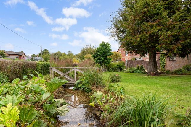 3, Hardacre, Alresford photo 3