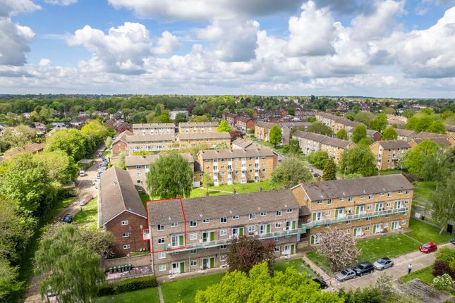 Thumbnail Maisonette for sale in The Ridgeway, St. Albans, Hertfordshire