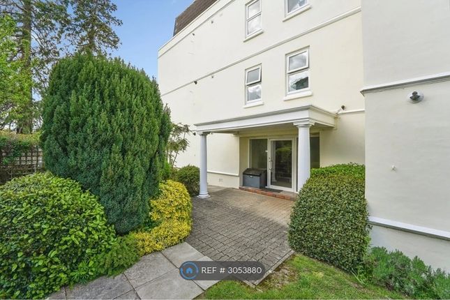 Flat  Beaufort Court, The Park, Cheltenham photo 2