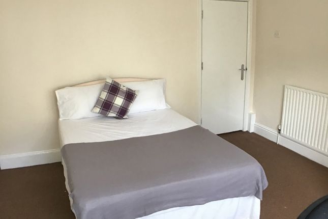 190, Rolleston Drive, Nottinghamshire photo 4