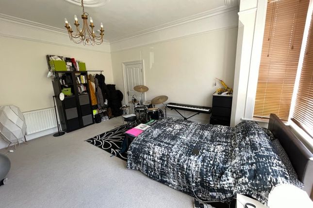 Boscombe Avenue, Leyton photo 2