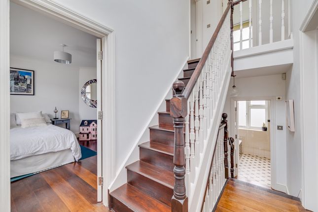 Terraced house for sale in First Avenue, London