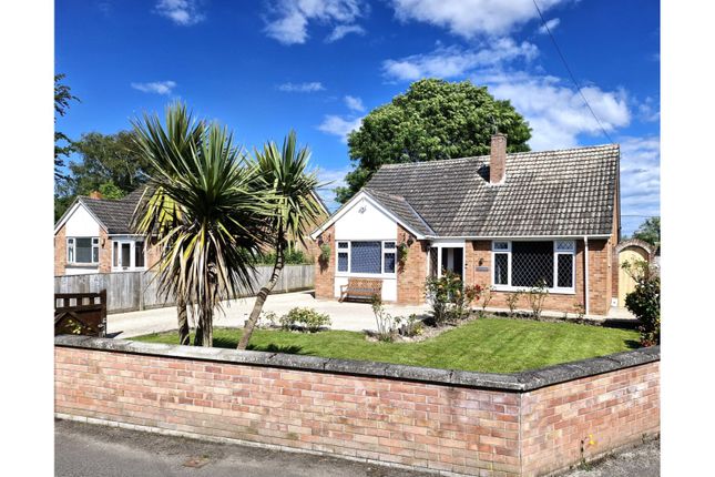 Thumbnail Detached bungalow for sale in Moorland, Bridgwater