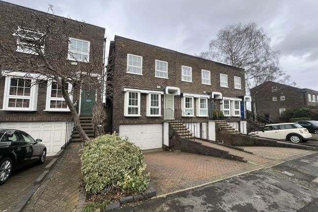 Terraced house for sale in Shaftesbury Way, Twickenham