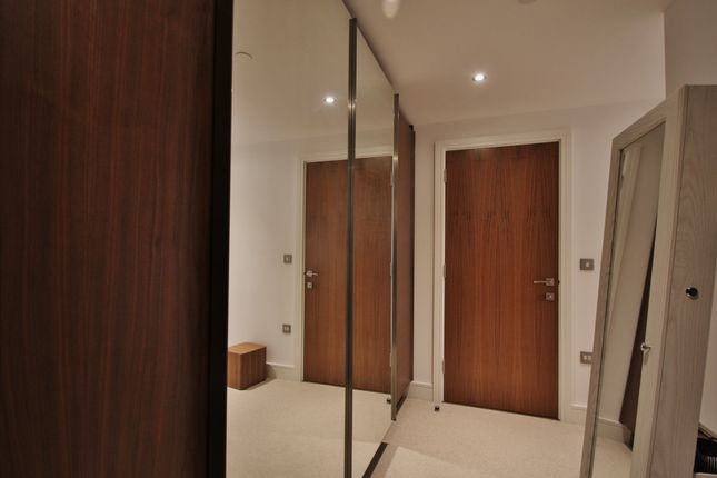 Flat for sale in Lincoln Plaza, Lincoln Plaza, Canary Wharf