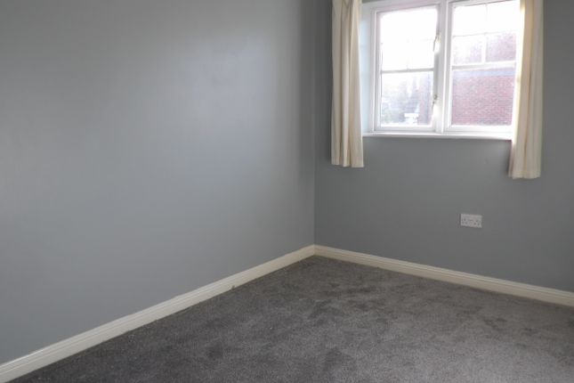 67, Nottingham photo 5