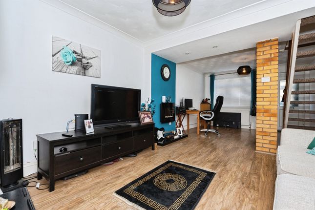 30, Gipsy Lane, Grays photo 4