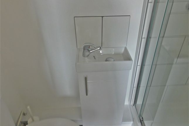 Room 4, 19, Langhorn Road, Southampton photo 4