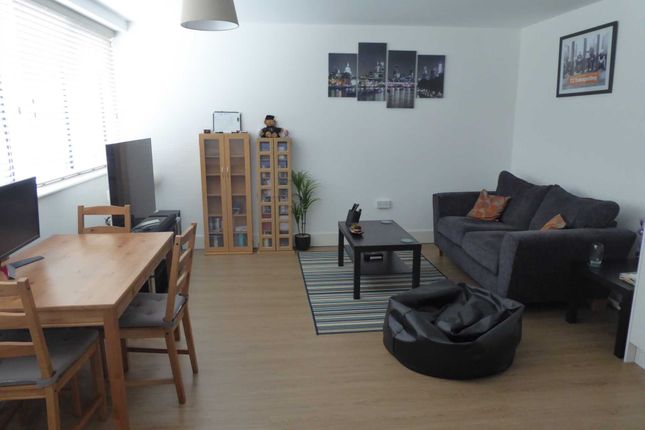 Flat 4, London Street, Reading photo 4