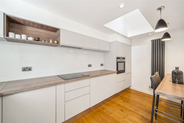 Flat 10, 207, Sussex Gardens, London photo 4
