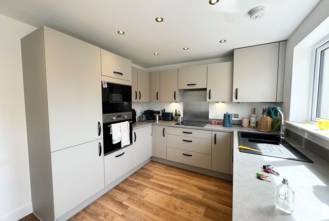 57, Marine Drive Devon, Topsham photo 5