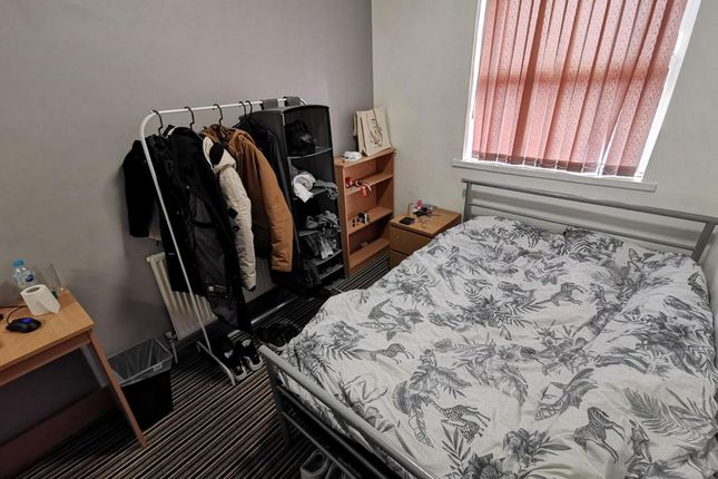 Ashville Grove, Leeds photo 5