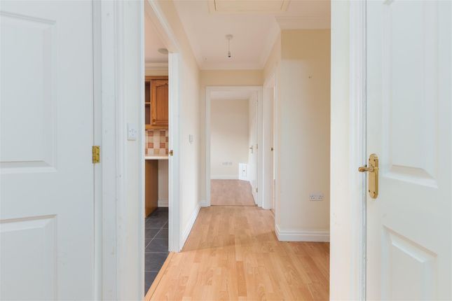 6, Strands Farm Court, Lancaster photo 4