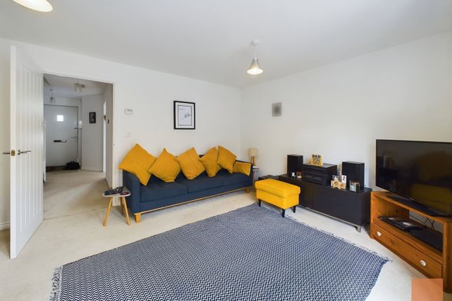 3, Penwethers Close, Truro photo 2