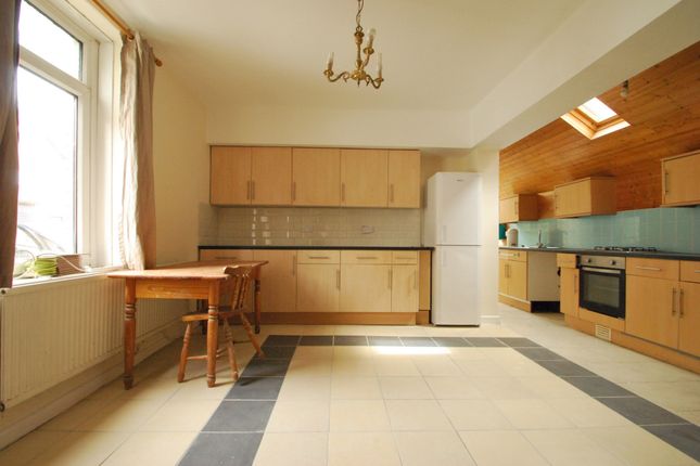 Mackintosh Place, Cardiff photo 2