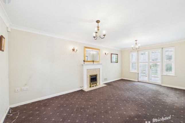 17 Eyre Close, Aylesbury photo 5