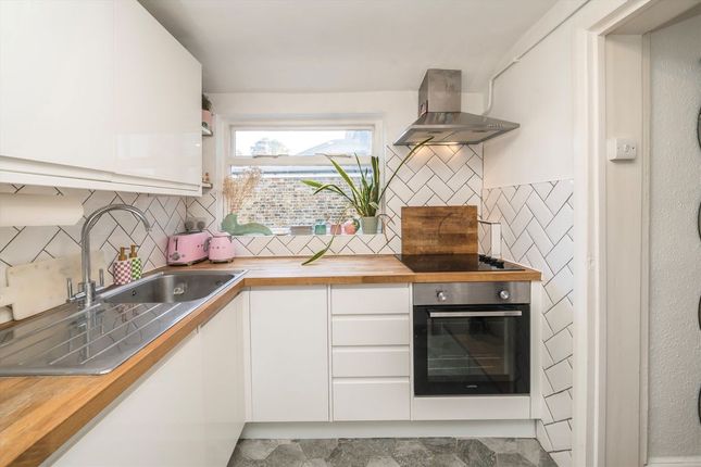 62c, Shardeloes Road, London photo 2