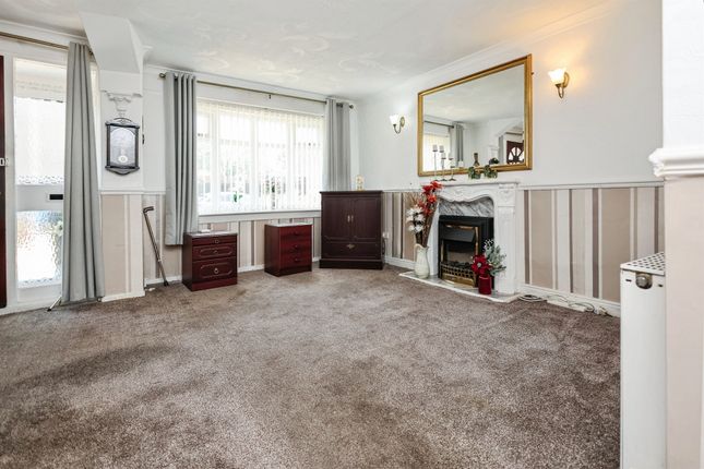 2, Cornel Close, BIRMINGHAM photo 3