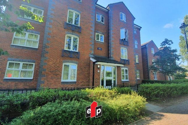 Flat for sale in Drapers Field, Canal Basin, Coventry