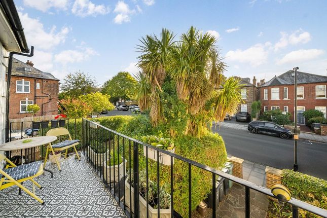 Flat 2, 48A, Minster Road, London photo 2
