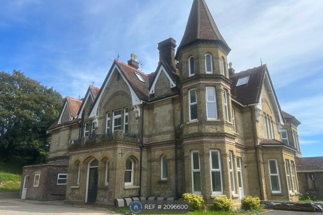 Thumbnail Flat to rent in Beatrice Avenue, Shanklin