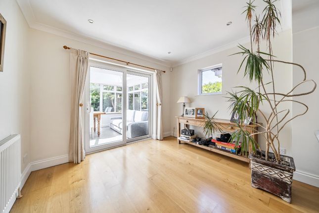 2, St. Catherines Road, Hayling Island photo 4