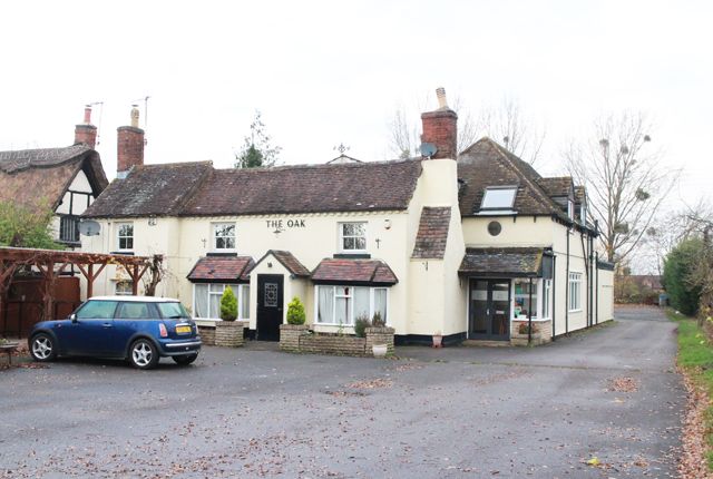 Thumbnail Pub/bar for sale in Defford, Worcester