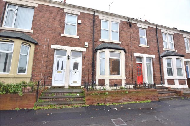 Thumbnail Flat to rent in Old Durham Road, Gateshead