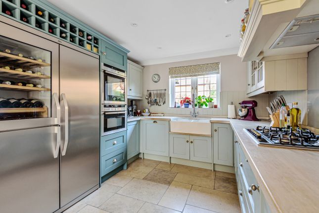 12, Long Barrow Close, Winchester photo 4