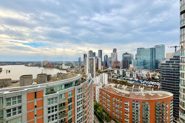 2008, Ontario Tower, Canary Wharf photo 2
