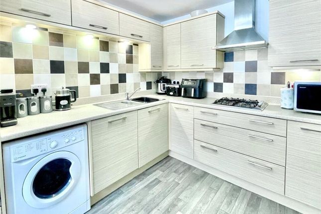 4, Kingfisher Mews, Wombwell photo 3