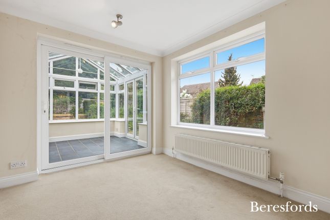 15, Chestnut Grove, Essex photo 5