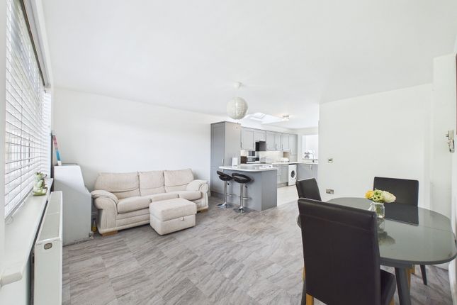 Rosli, Water Lane, Torquay photo 3