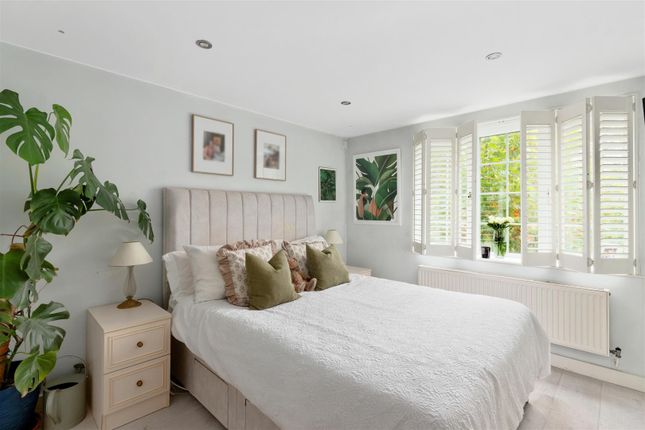 Flat 16, Connolly House, Wimbledon photo 2