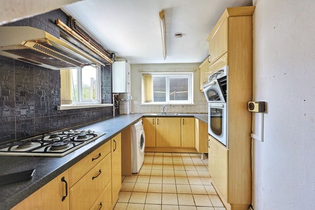 19, Broughton Avenue, Swansea photo 4