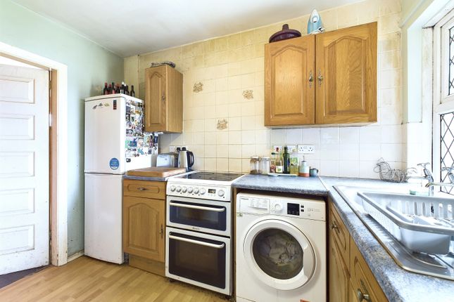 Flat for sale in Fossway, York