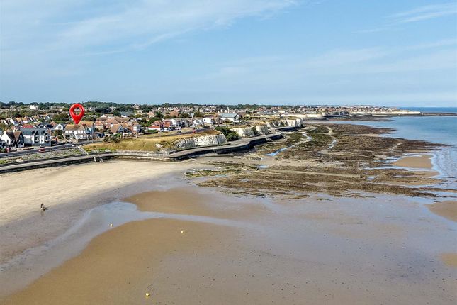 123, Sea Road, Westgate-On-Sea photo 3