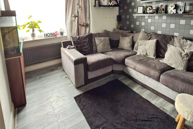 9, Squires Walk, Lowestoft photo 3