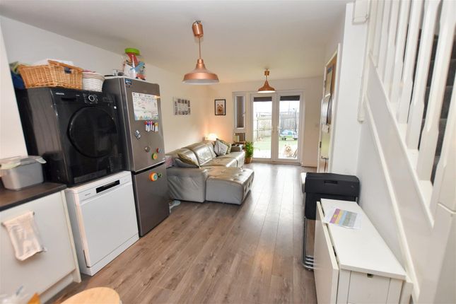 15, Hull Road, Camborne photo 2