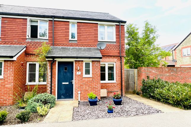 End terrace house for sale in Otter Walk, Petersfield, Hampshire