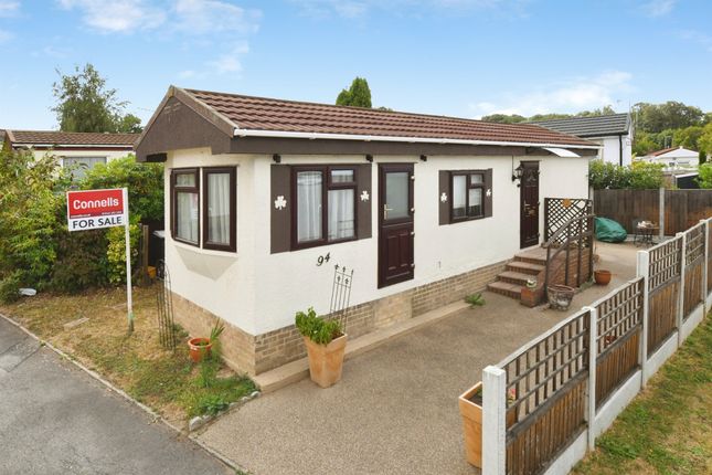 1-bed caravan on 94, Templeton Park, Bakers Lane, Chelmsford, £90,000