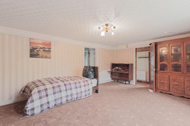 Colnside, Gloucester Road, Cheltenham photo 4
