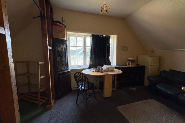 The Rectory, Burdett Avenue, Westcliff-on-Sea photo 4