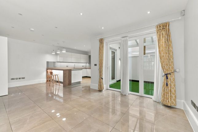 Pembridge Road, London photo 3