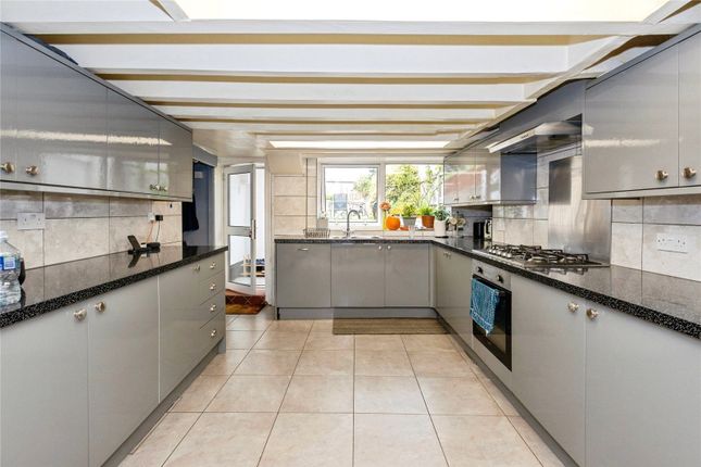 10, Grove Road North, Hampshire photo 3