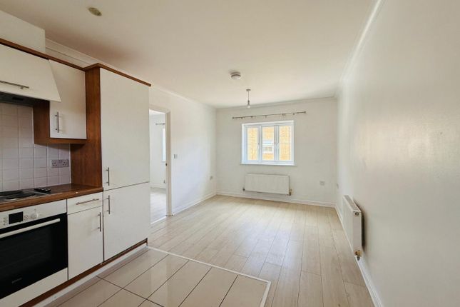 26 Monarch Drive, Kemsley, Kent photo 3