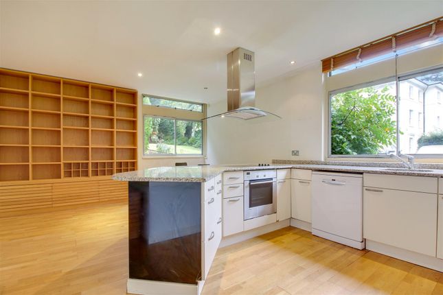 Thumbnail Flat for sale in Oak Hill Park, London